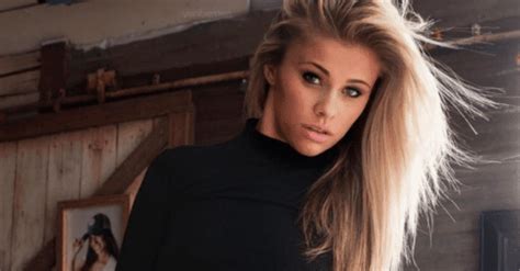 paige vanzant nude.|UFC Star Paige VanZant Keeps Sharing Clever Nude Photos On。